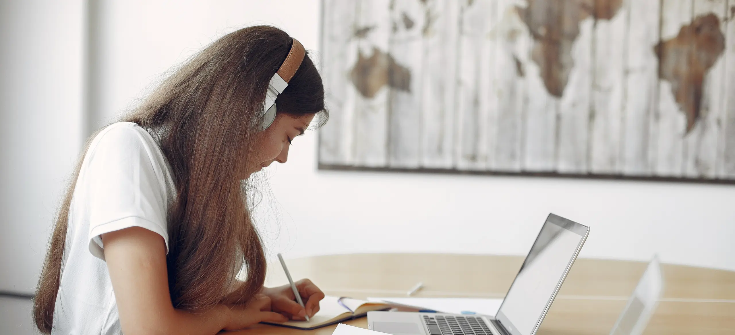 Student Studying Using and Online Learning Platforms